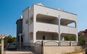 Apartment Vodice - Lovric